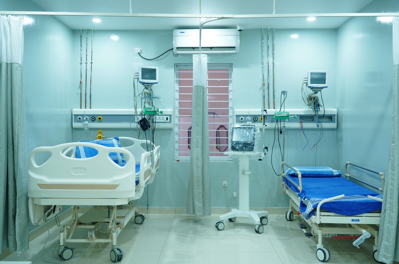 Advanced Medical Equipment at Lakshya Hospital